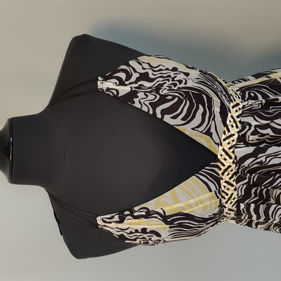 Laundry by Shelli Segal size 12 - Picture 2 of 6